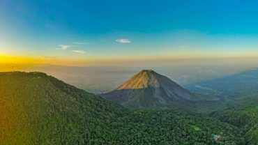 Top 10 Must-Visit Destinations in El Salvador (2025 Travel Guide)